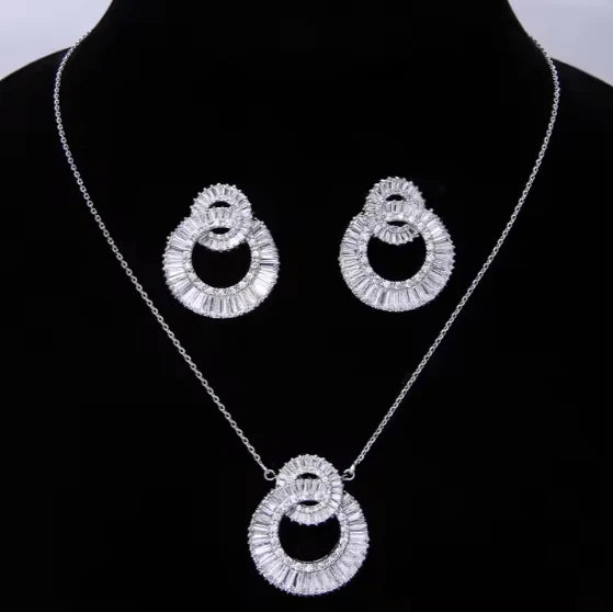 Infinity Necklace Set