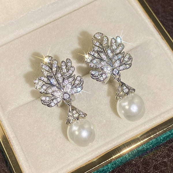 Leaf-shaped Earring Female Pearl Design